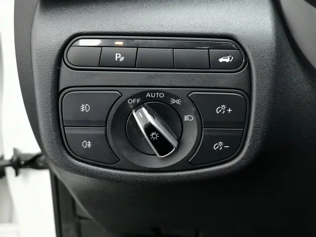 Infiniti QX50 2.0 T 4 WD Elite