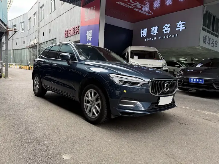 Volvo XC60 T5 4 WD Smart Ease Luxury