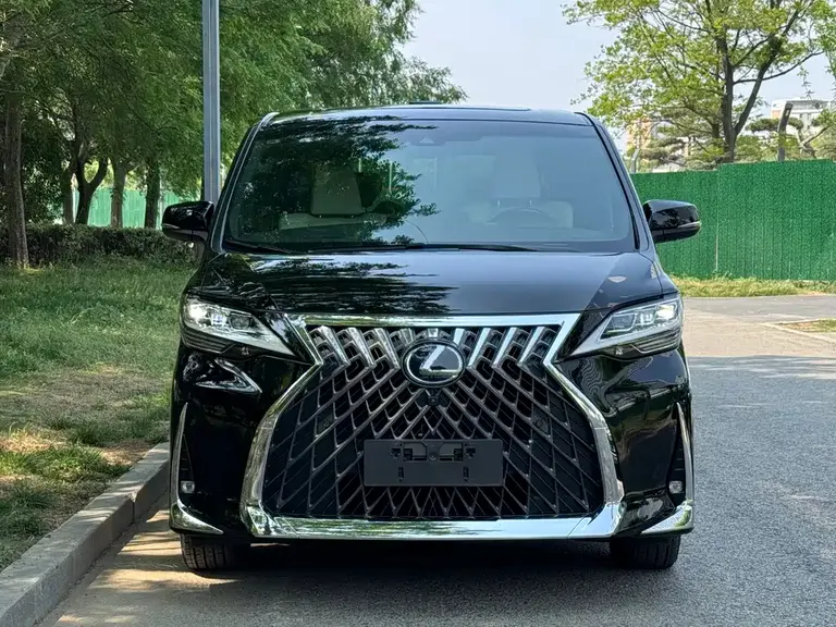 Lexus LM 300 h 7-seat Elegant