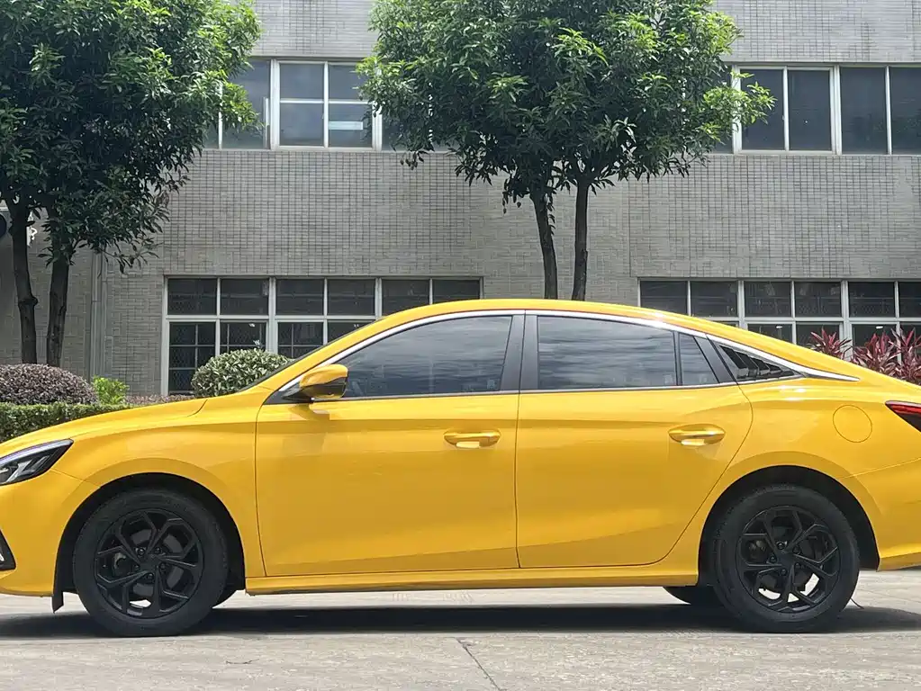 MG5 180 DVVT CVT Youth Style