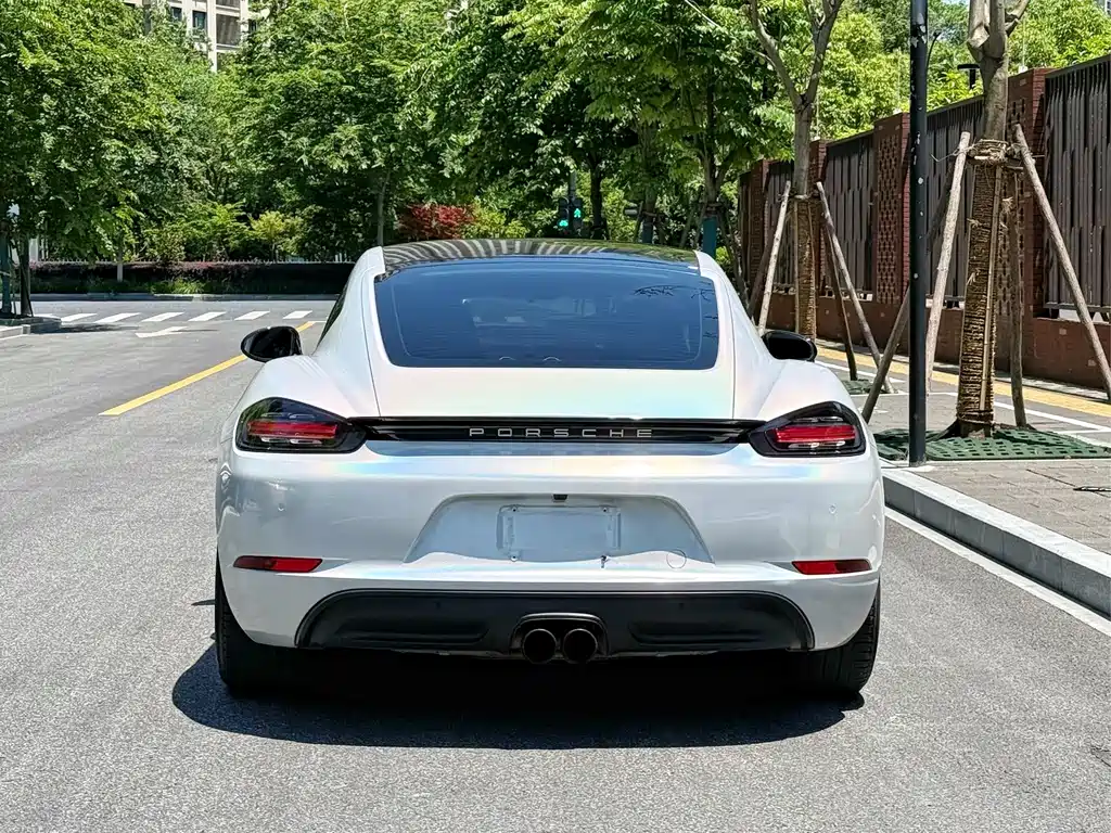 Porsche 718 Cayman 2.0 T