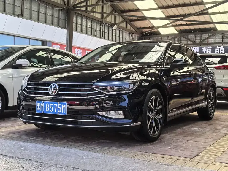 Volkswagen Magotan 280 TSI DSG Leading