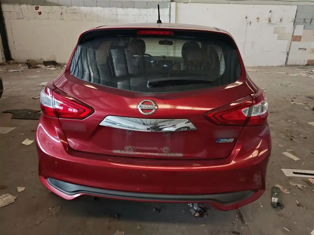 Tiida 1.6 L CVT Cool Motion
