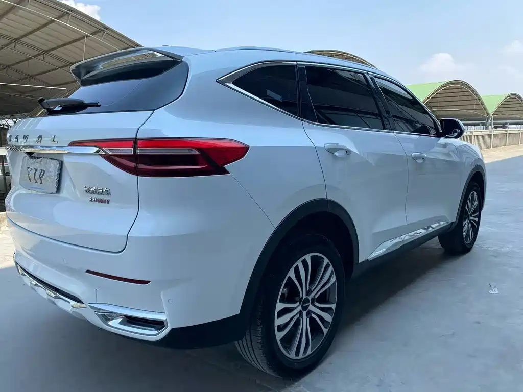 Haval F7 2.0 T 2 WD i Motion