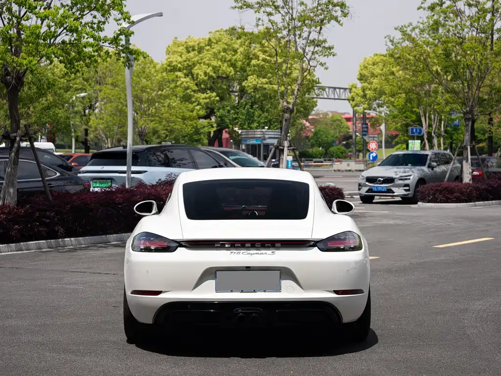 Porsche 718 Cayman 2.0 T