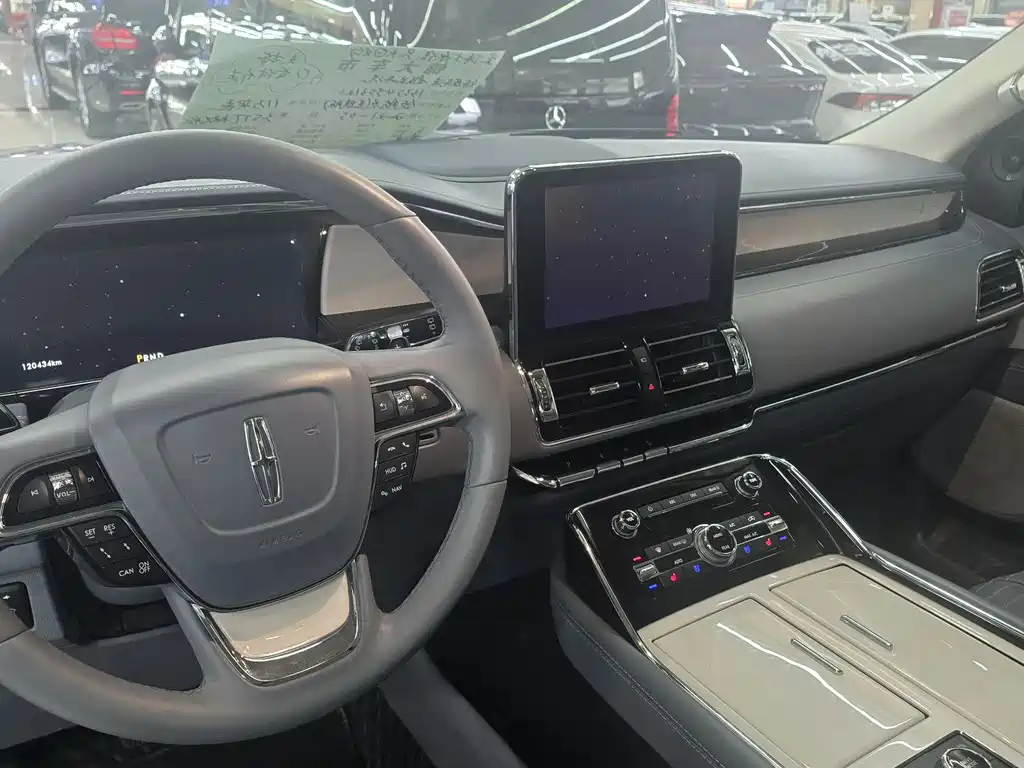 Navigator 3.5 T President Series