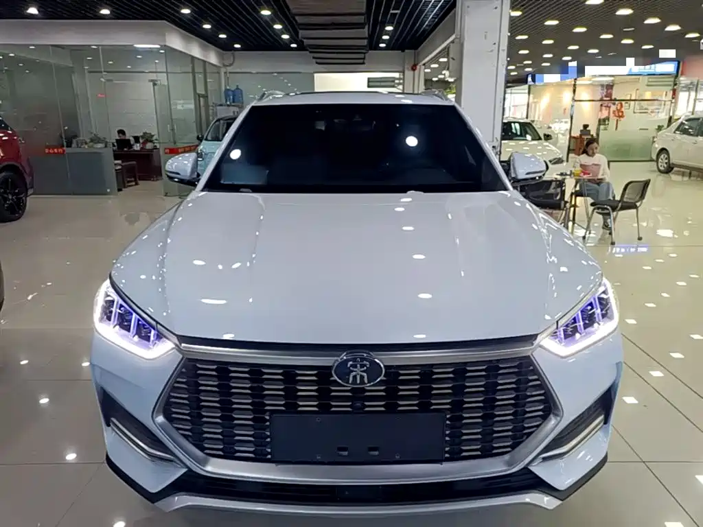 Song PLUS 1.5 T Auto Distinguished
