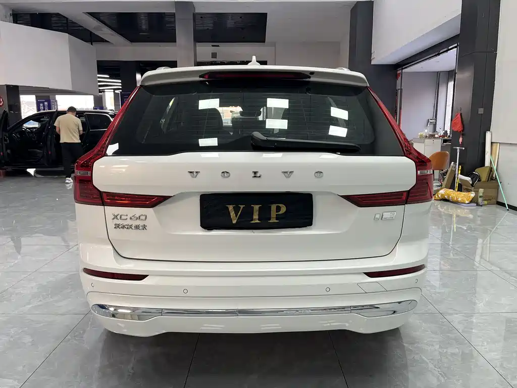 Volvo XC60 PHEV T8 PHEV 4 WD Smart Vision Luxury