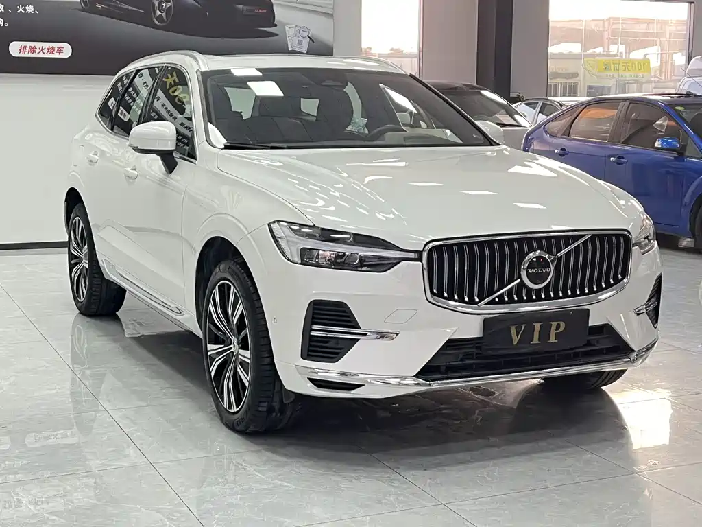 Volvo XC60 PHEV T8 PHEV 4 WD Smart Vision Luxury