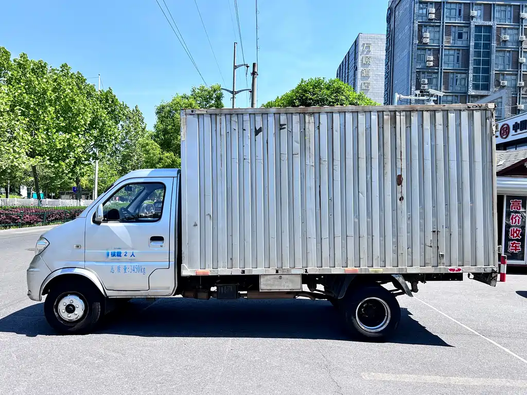 Dongfeng Xiaokang D51 东风小康D51 2019款 1.5 L改款基本型后双轮国V DK15