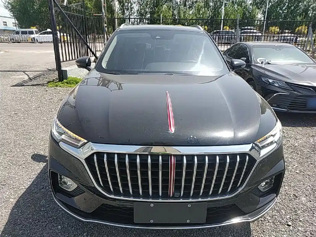 Hongqi HS5 2.0 T Connected Flagship Enjoyment