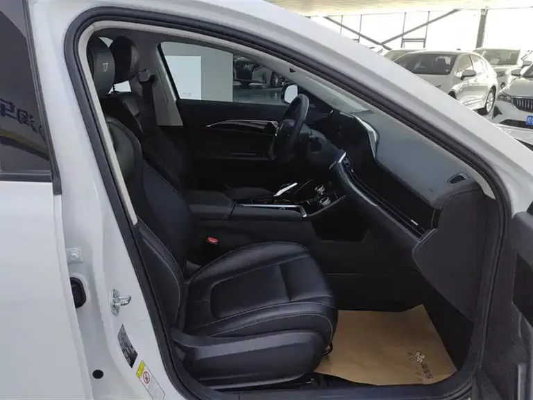 Besturn B70 3 rd Gen 1.5 T Auto Smooth Enjoyment