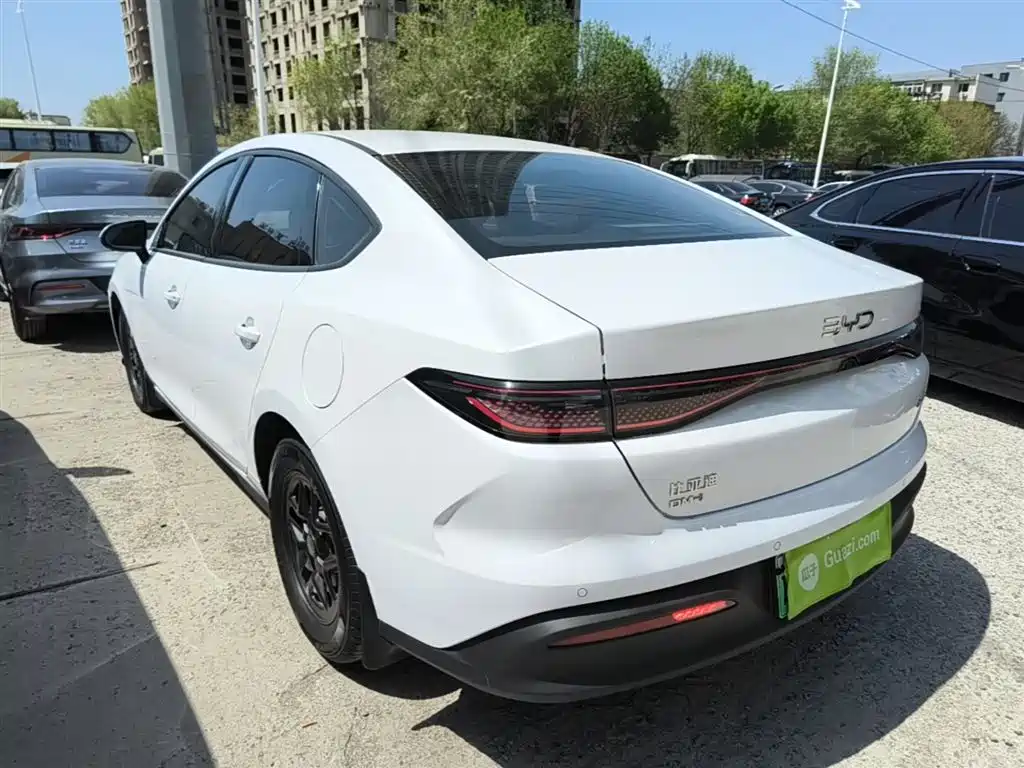 Seal 05 DM-i DM-i Smart Drive 55 KM Luxury
