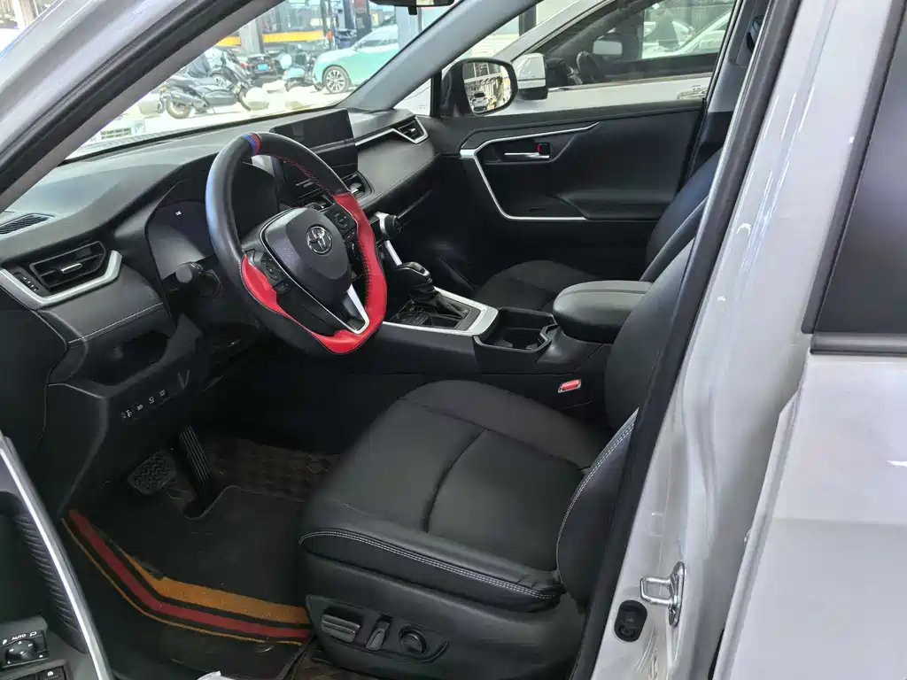 RAV4 2.0 L CVT 2 WD Style Plus