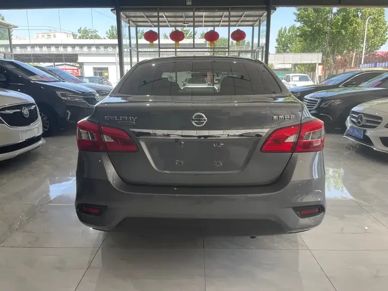 Nissan Sylphy Facelift Classic 1.6 XE CVT Comfort