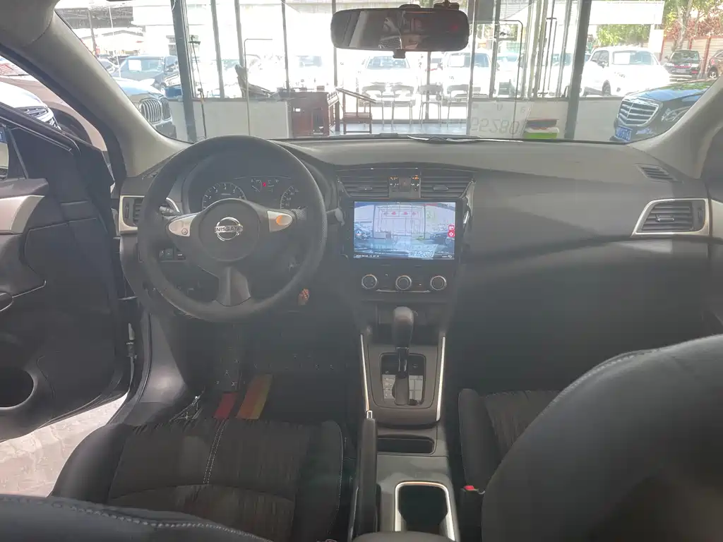 Sylphy Facelift Classic 1.6 XE CVT Comfort