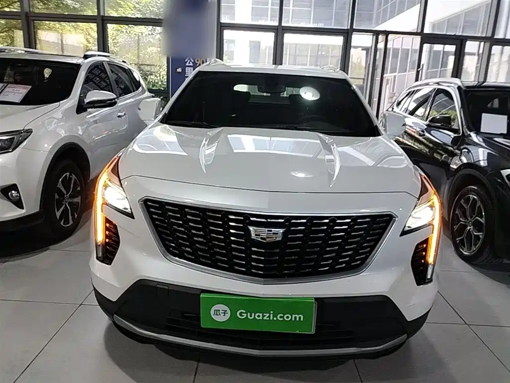 Cadillac XT4 28 T 2 WD Luxury
