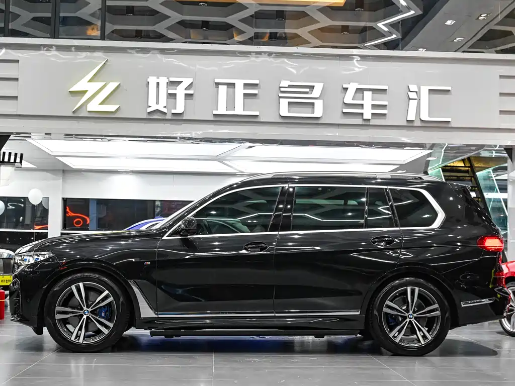BMW X7 xDrive40 i Premium M Sport Package