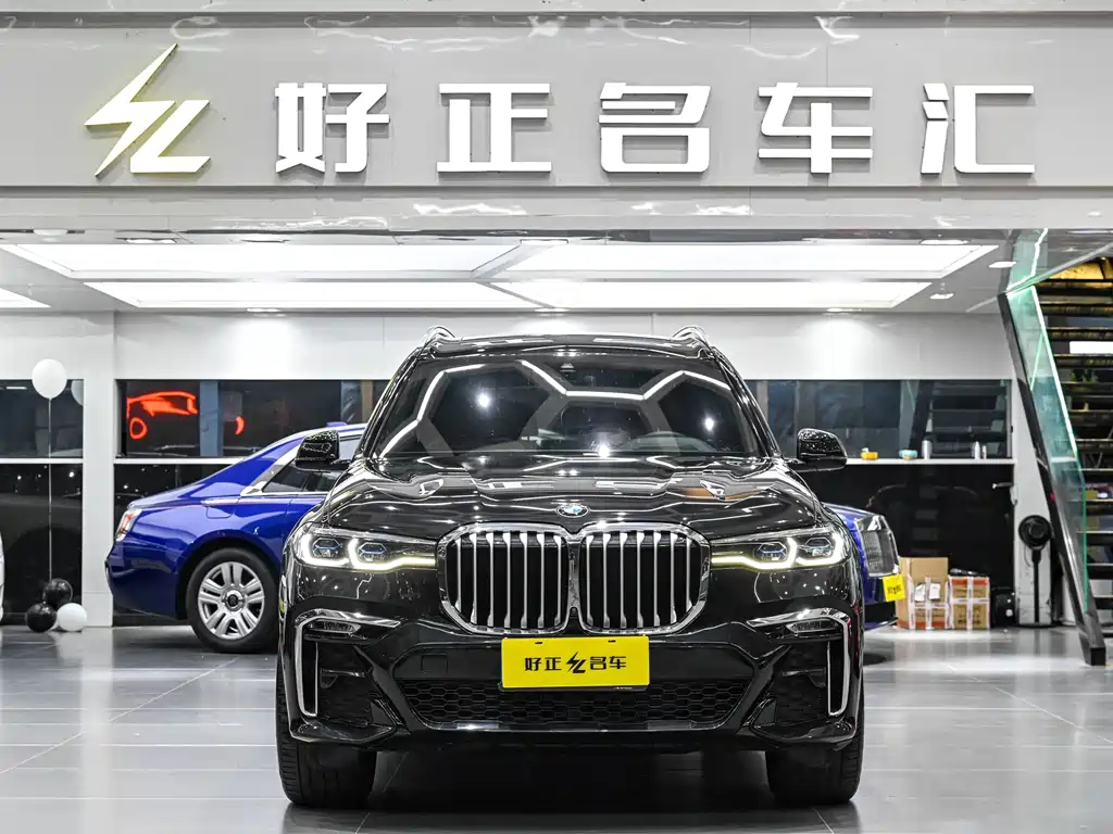 BMW X7 xDrive40 i Premium M Sport Package