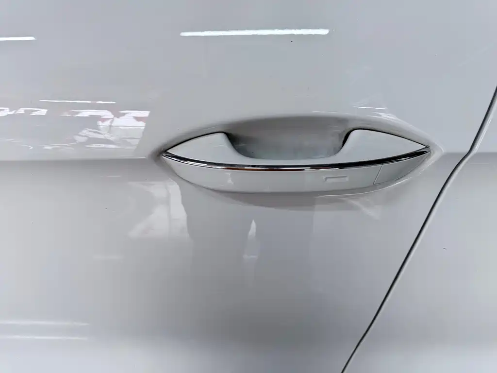 Lamando Lamando L 280 TSI DSG Spicy Cool