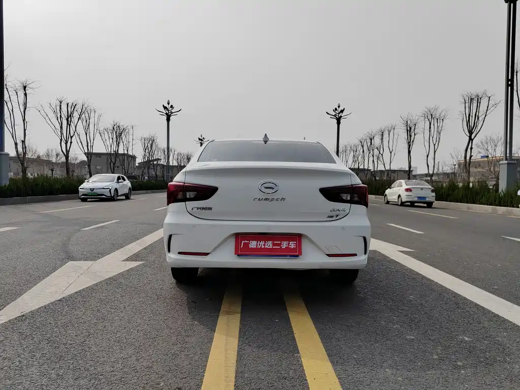Trumpchi GA4 200 T Auto Luxury