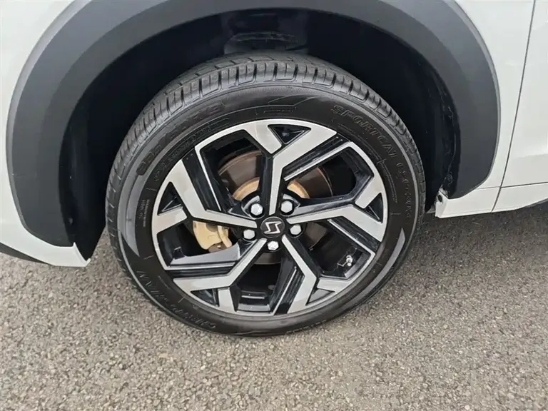 JAC Sehol X8 300 T DCT Luxury Connected 7-seat