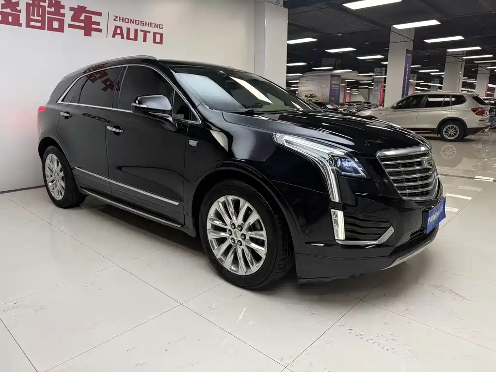 Cadillac XT5 28 E 4 WD Platinum