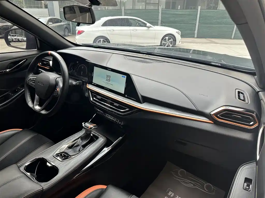 Changan Oshan X5 Sport 1.5 T DCT Hurricane Sonic