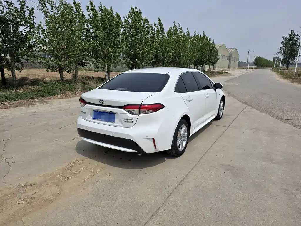 Levin Dual Engine 1.8 H E-CVT Progressive