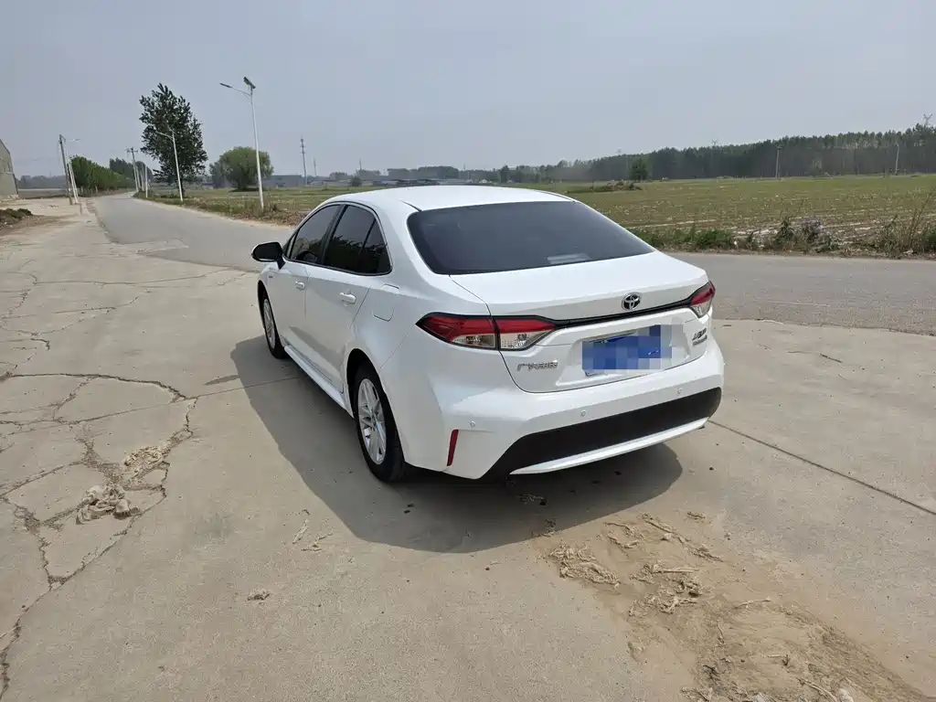 Levin Dual Engine 1.8 H E-CVT Progressive