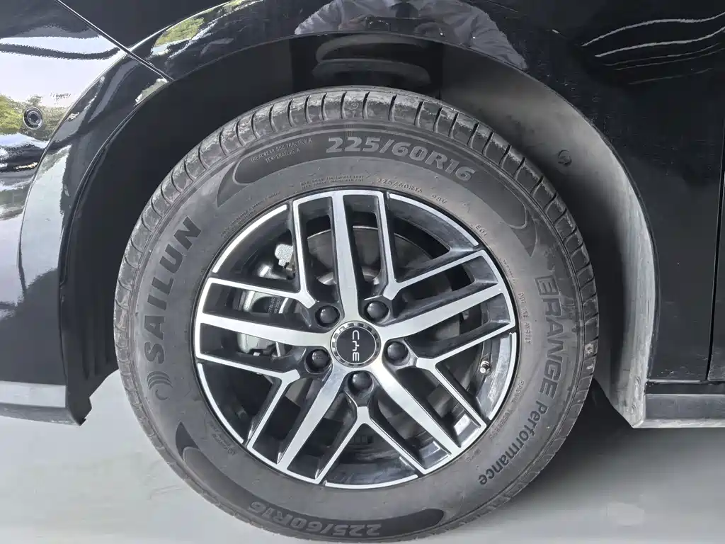 Seal 05 DM-i DM-i Smart Drive 120 KM Flagship