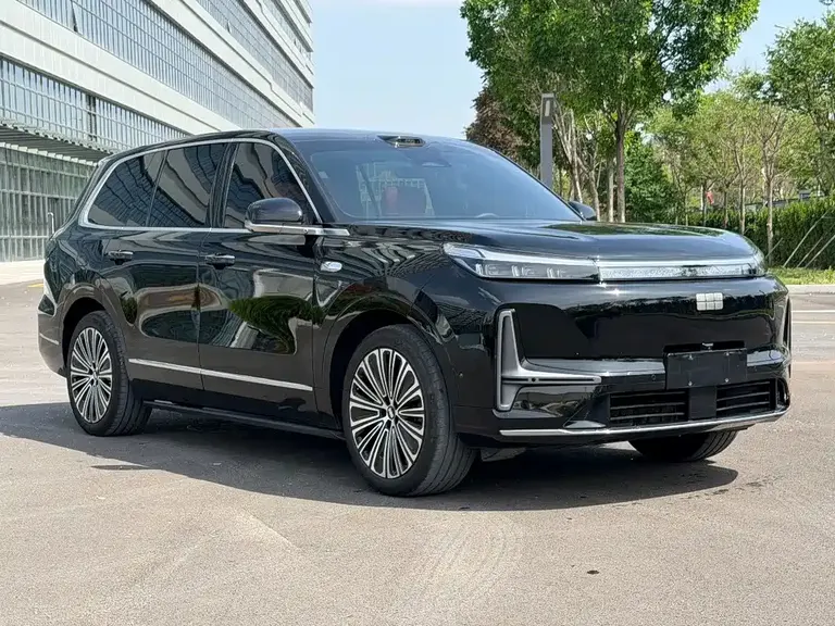 Geely Galaxy M9 210 km 4 WD Navigator