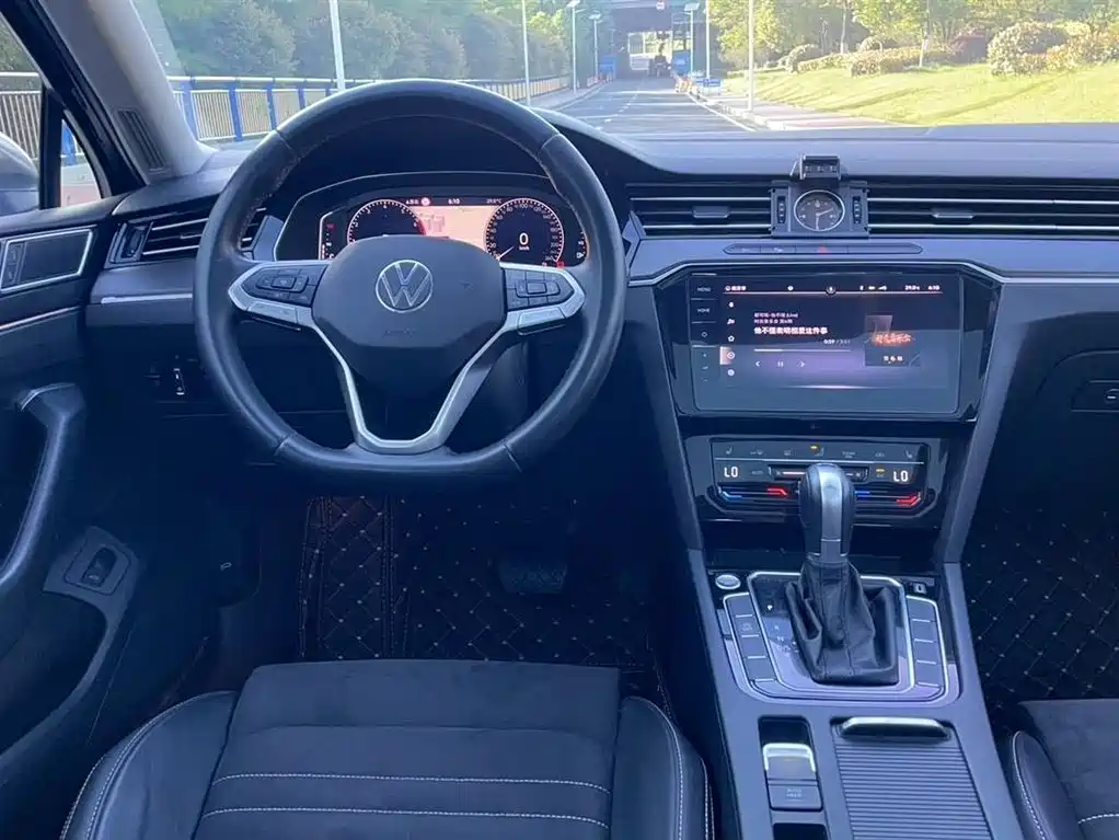 Magotan 380 TSI DSG Luxury