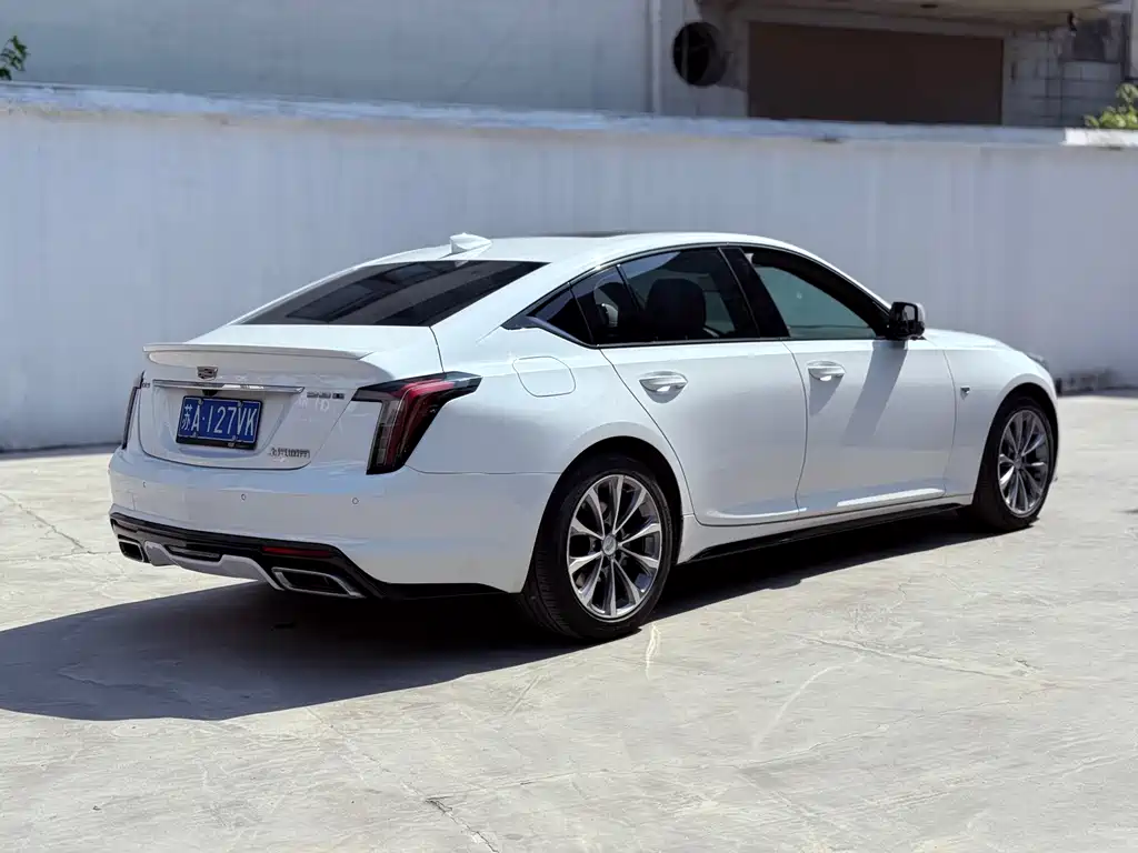 Cadillac CT5 Facelift 28 T Leading Sport