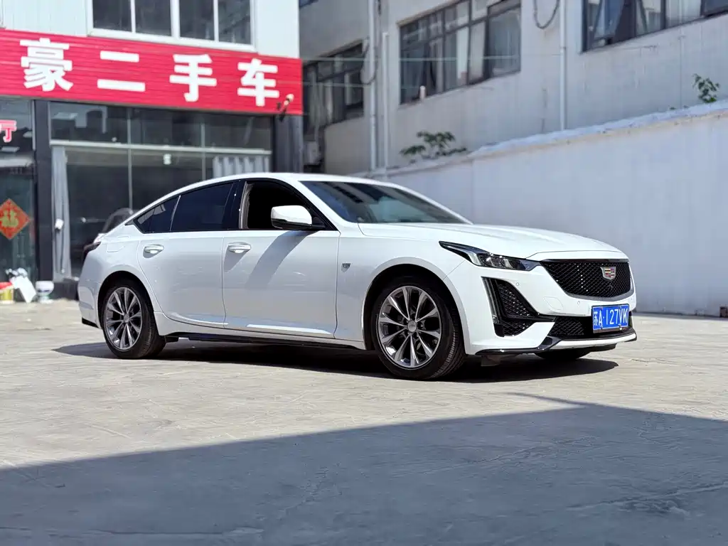 Cadillac CT5 Facelift 28 T Leading Sport