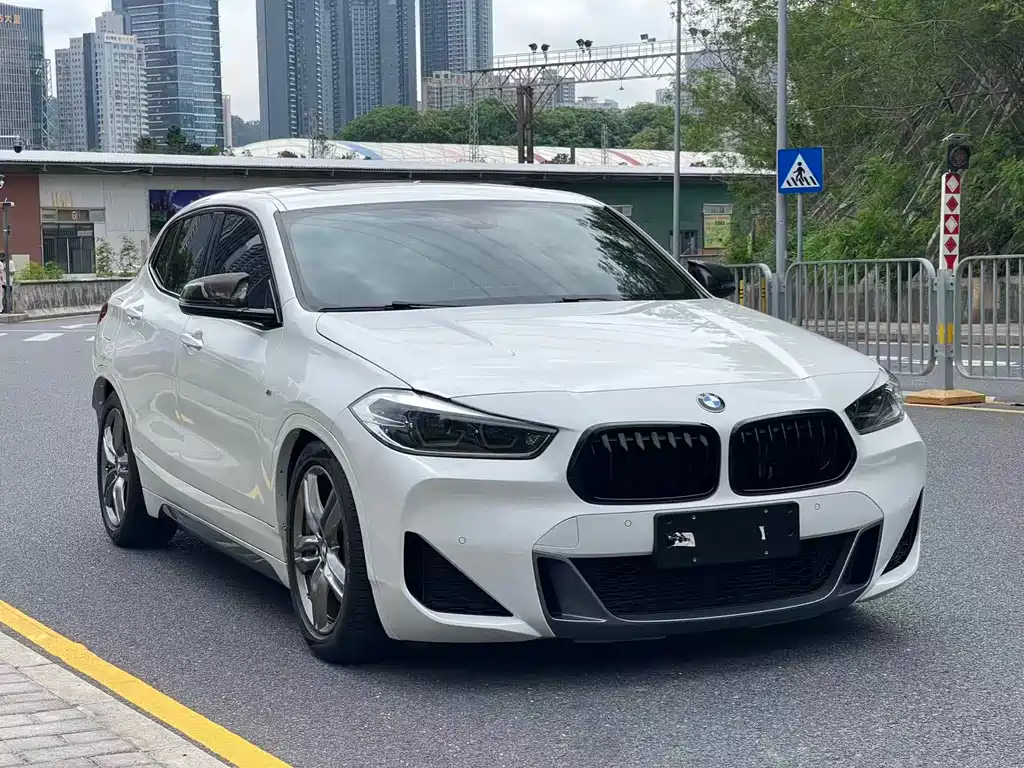 BMW X2 sDrive25 i M Sport Package