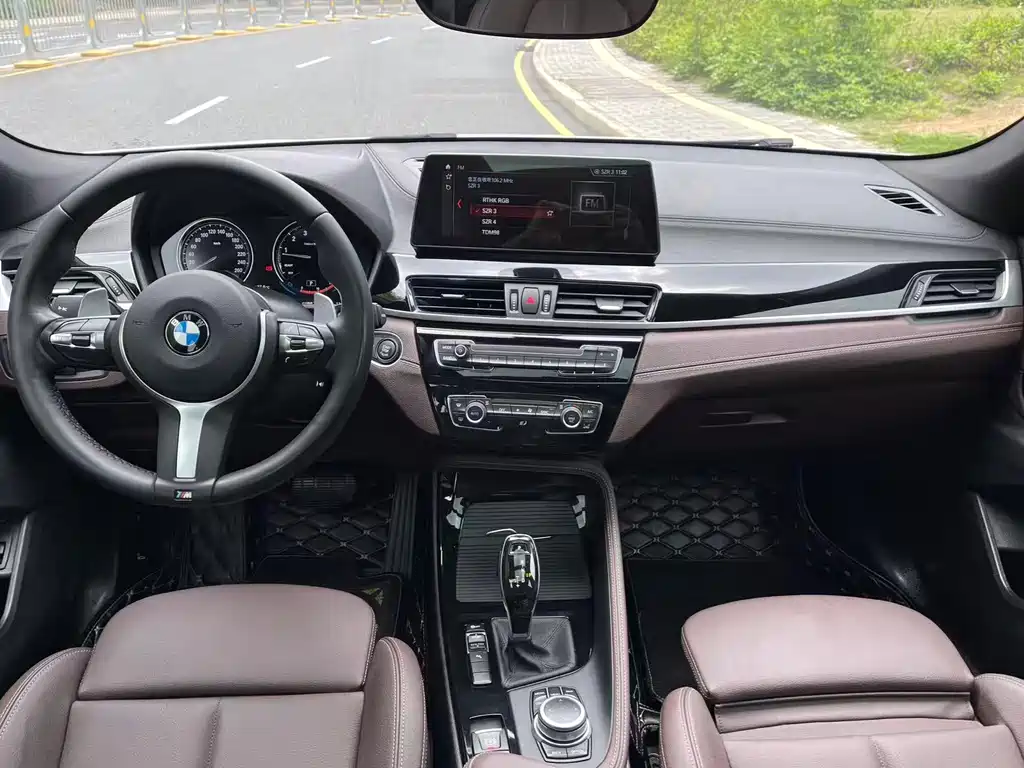 BMW X2 sDrive25 i M Sport Package