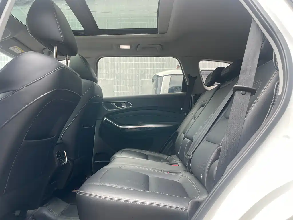 Tiggo 8 1.5 TCI Auto Luxury 7-seat