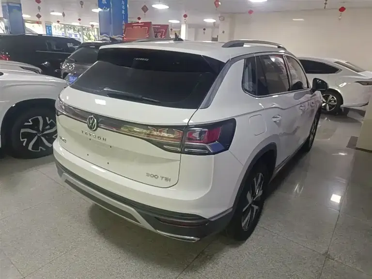 Volkswagen Tayron 300 TSI 2 WD Luxury Plus Advanced