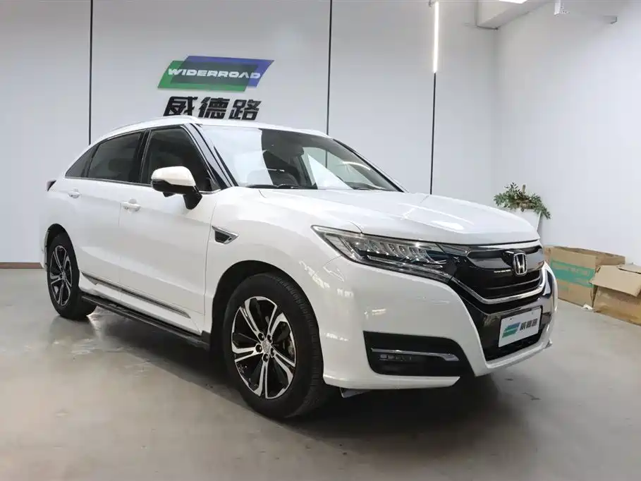 Honda UR-V 370 TURBO 4 WD Premium CN-V