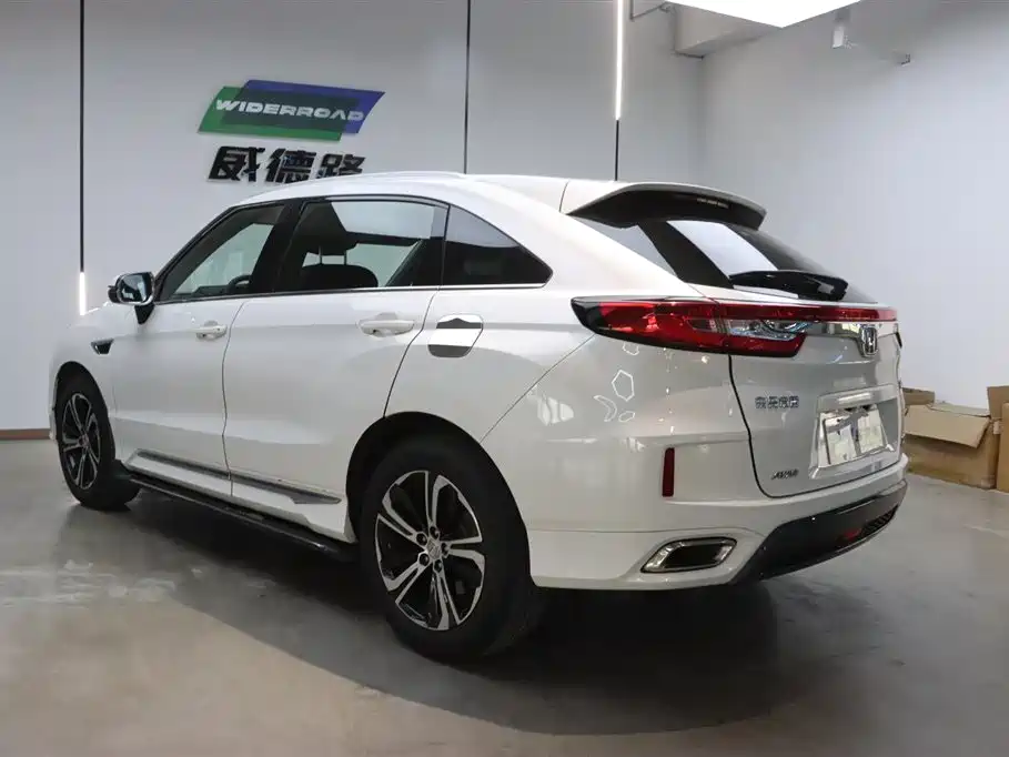 Honda UR-V 370 TURBO 4 WD Premium CN-V