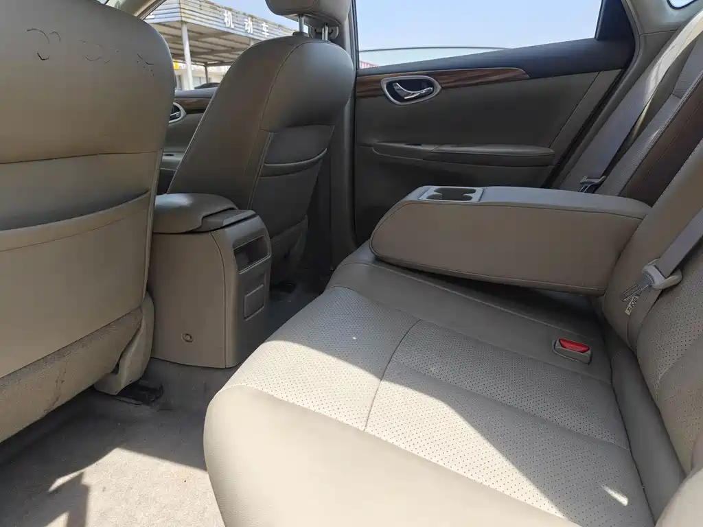 Sylphy 1.6 XL Manual Luxury