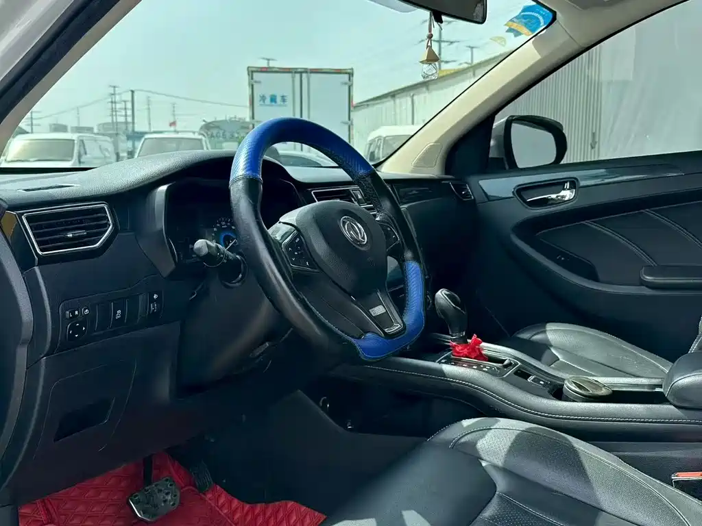 Fengguang 580 Facelift 1.5 T CVT Luxury