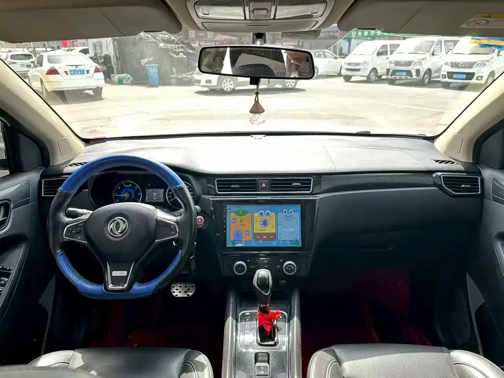 Fengguang 580 Facelift 1.5 T CVT Luxury