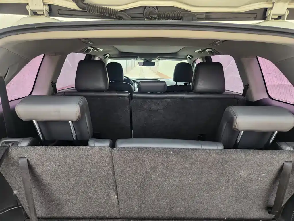 Highlander 2.0 T 4 WD Luxury 7-seat CN-V