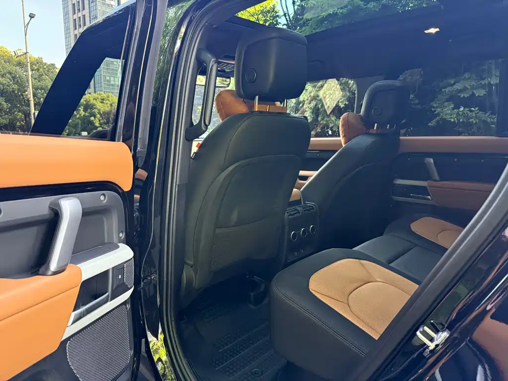 Land Rover Defender 110 3.0 T P400 X-DYNAMIC HSE