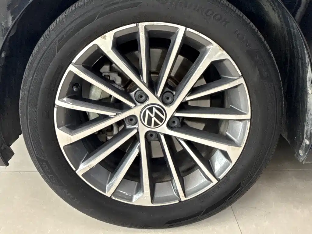 Magotan 330 TSI DSG Luxury