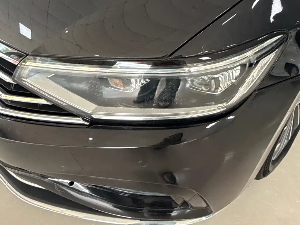 Magotan 330 TSI DSG Luxury