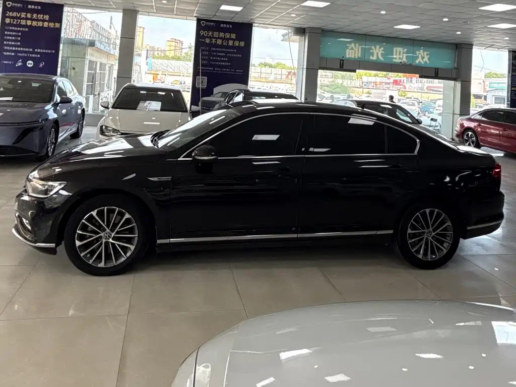 Magotan 330 TSI DSG Luxury