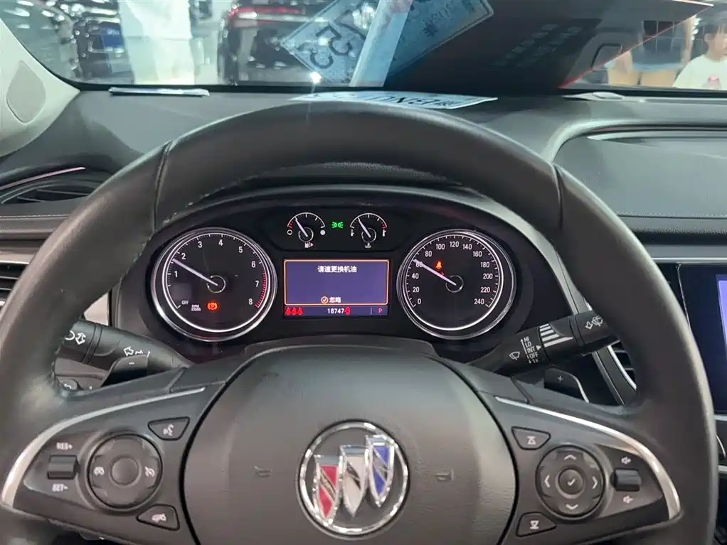 LaCrosse 652 T Luxury